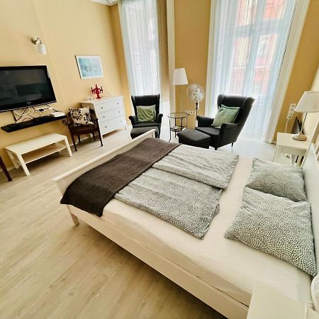 Academy Home - Elegant Place Next To The Parliament Budapest Extérieur photo