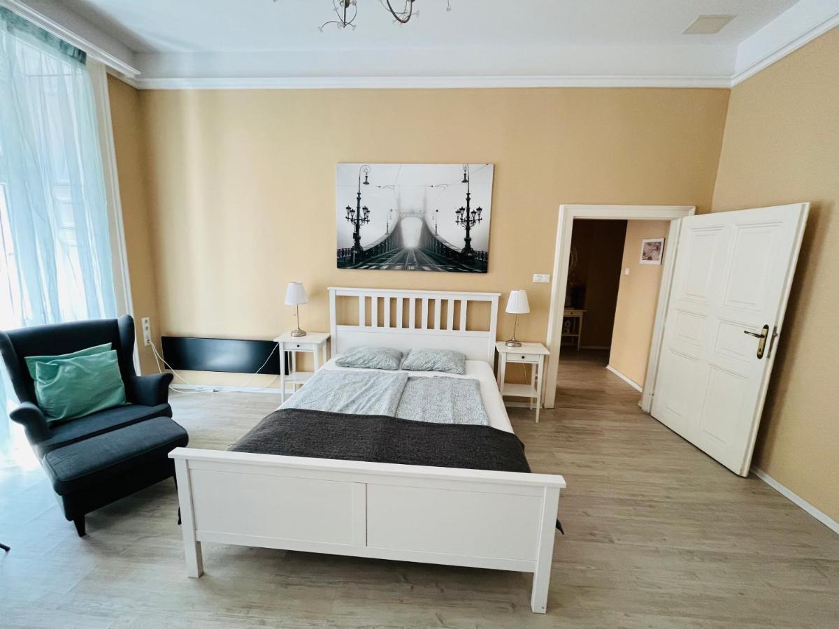 Academy Home - Elegant Place Next To The Parliament Budapest Extérieur photo