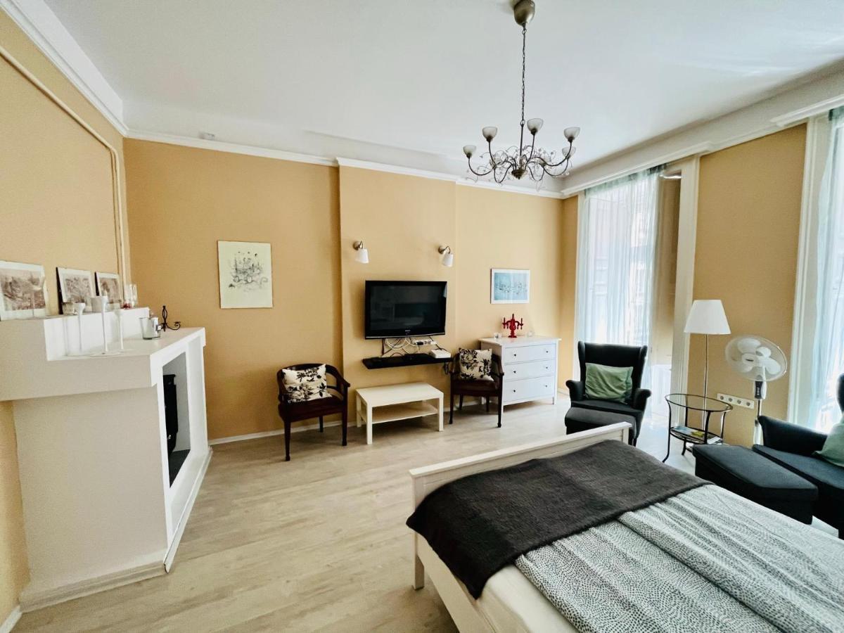 Academy Home - Elegant Place Next To The Parliament Budapest Extérieur photo